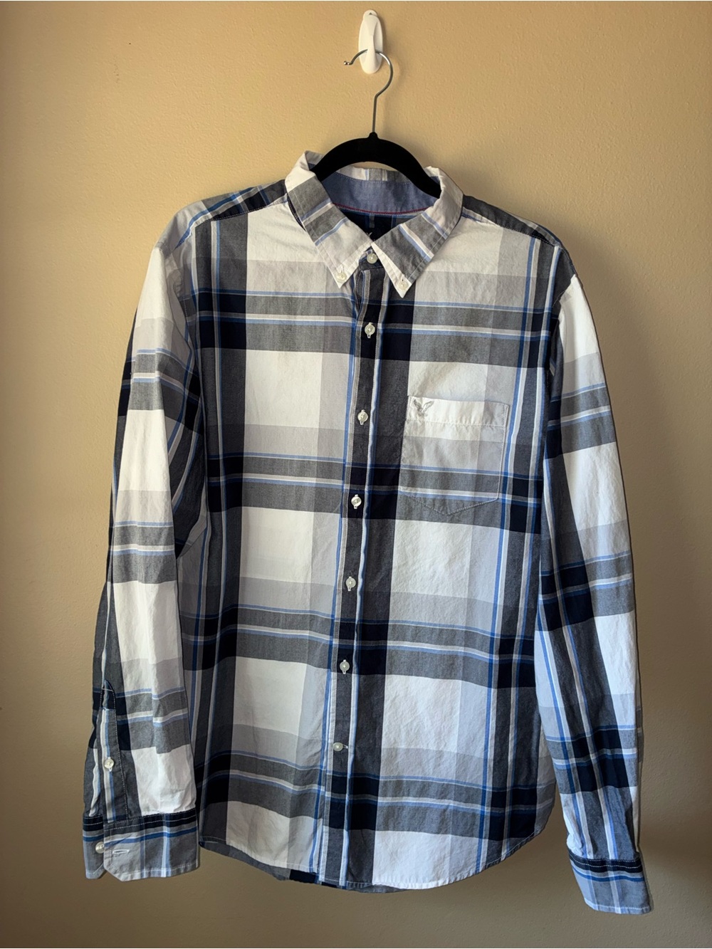 American Eagle Outfitters Men's Plaid Button-Down Shirt in Blue, White & Gray